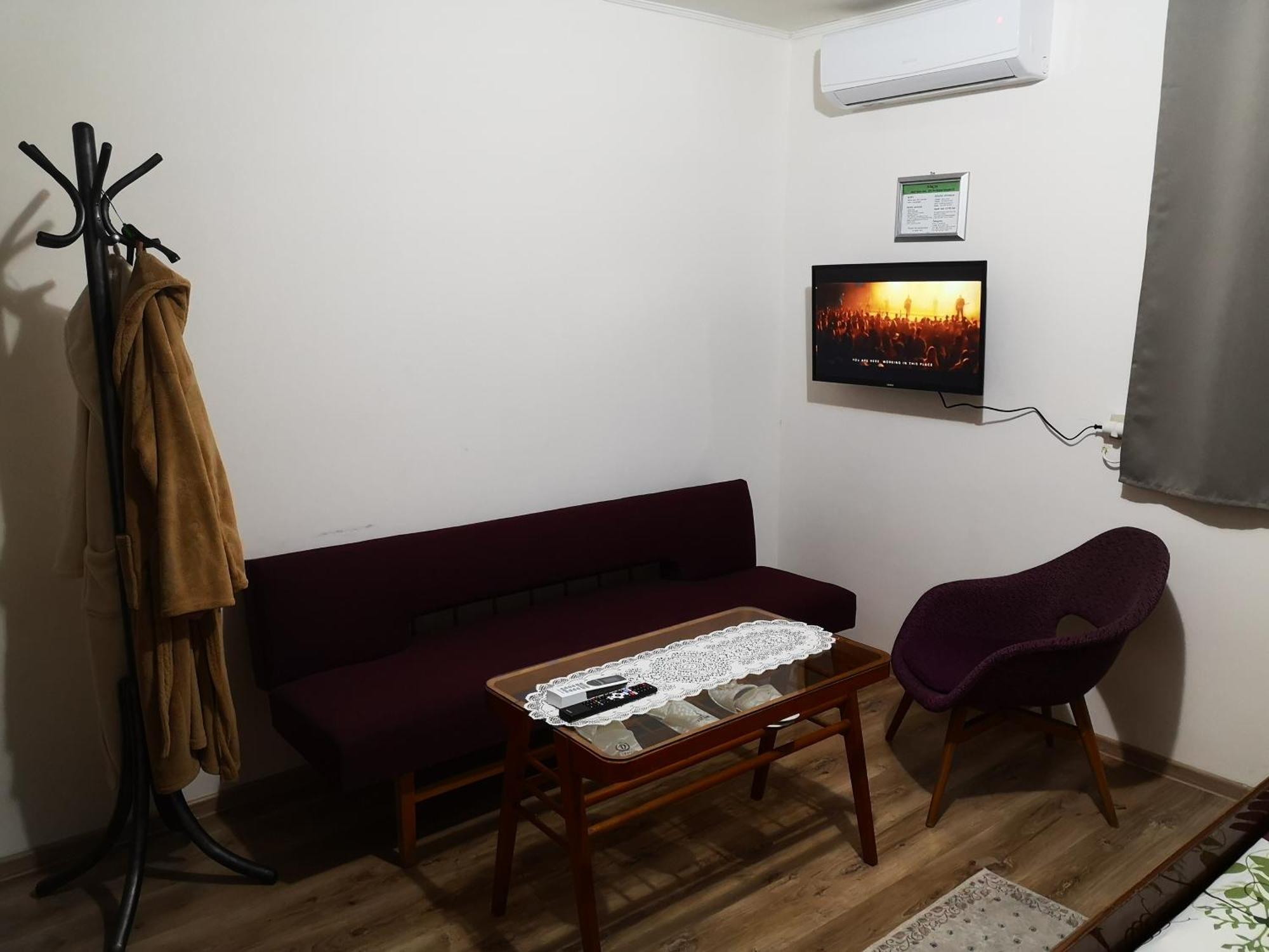 Ranc Nova Zem Hotel Blatna Polianka Ngoại thất bức ảnh